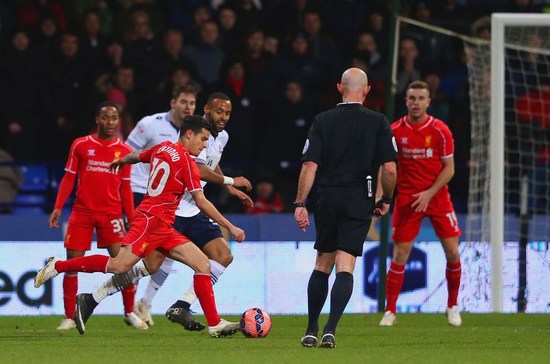 传奇奥斯卡满血复活看海港亚冠 球迷喊队危 ！速归！